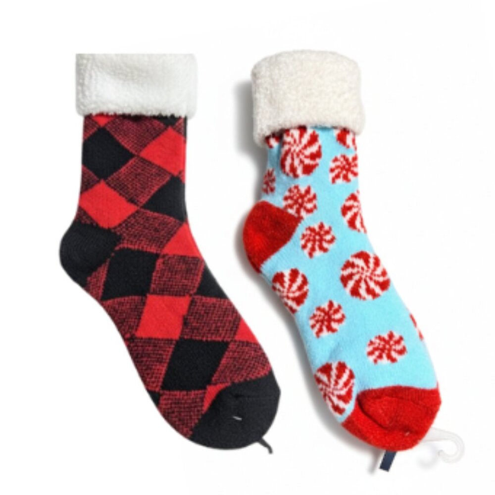 Magellan Outdoors Women's 2 Pairs Lodge Crew Holiday Socks 6-10 NEW